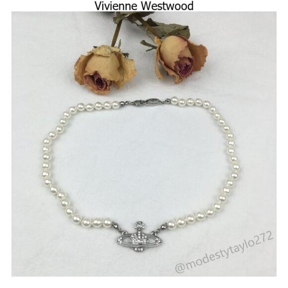 Vivienne Westwood Bas Relief Pearl Necklace Gold Tone LARGE - Picture 1 of 5